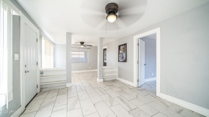 Property Photo: 5550 W Gardenia Avenue AZ 85301
