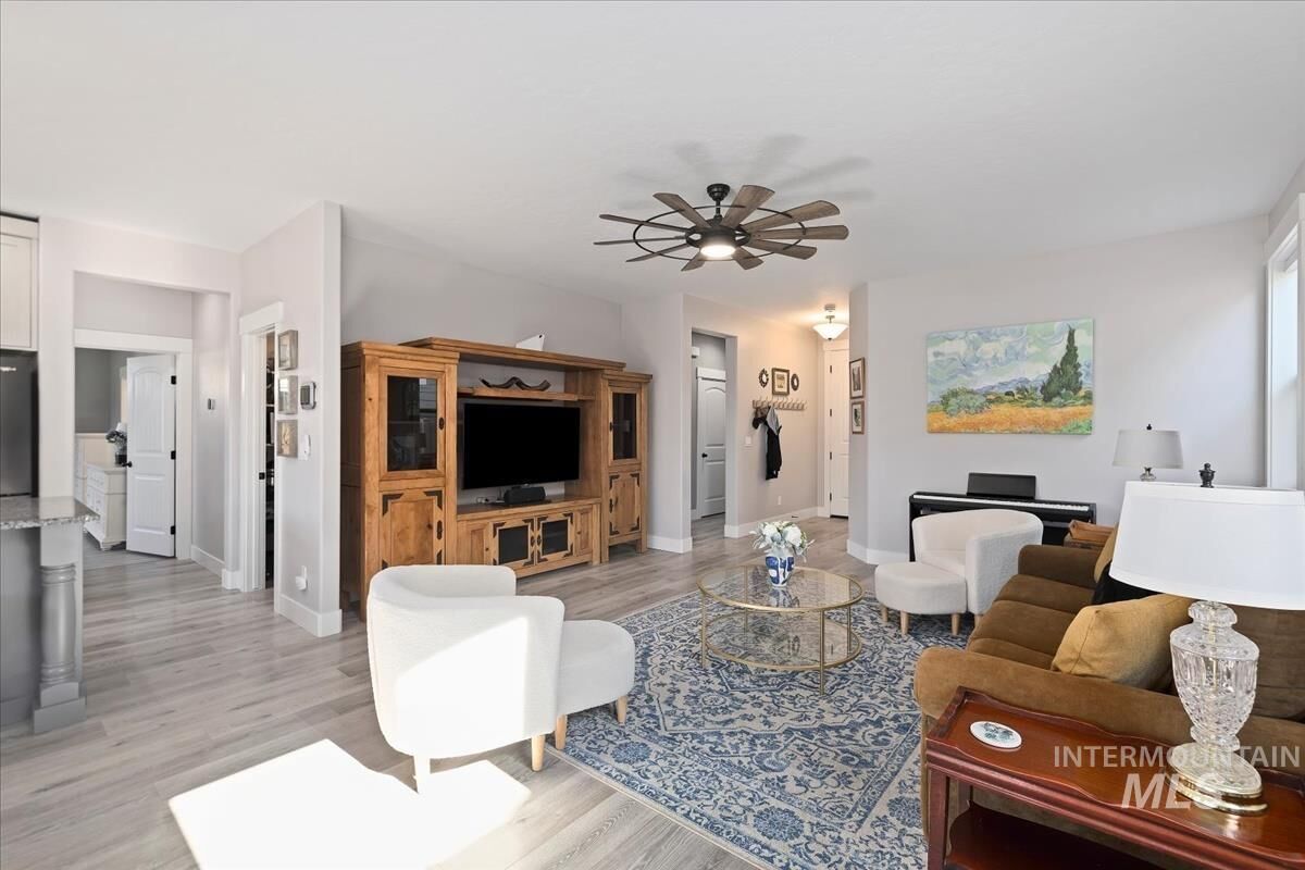 Property Photo:  5933 W Daphne Dr  ID 83646 