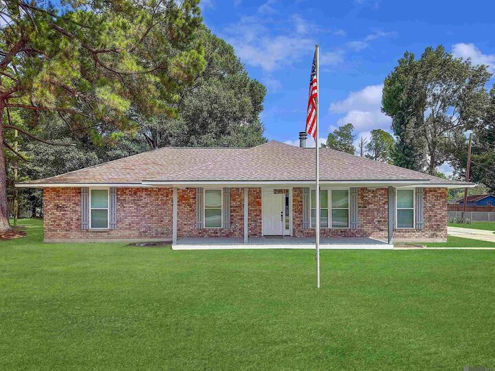 Property Photo: 29518 Tulip St LA 70785