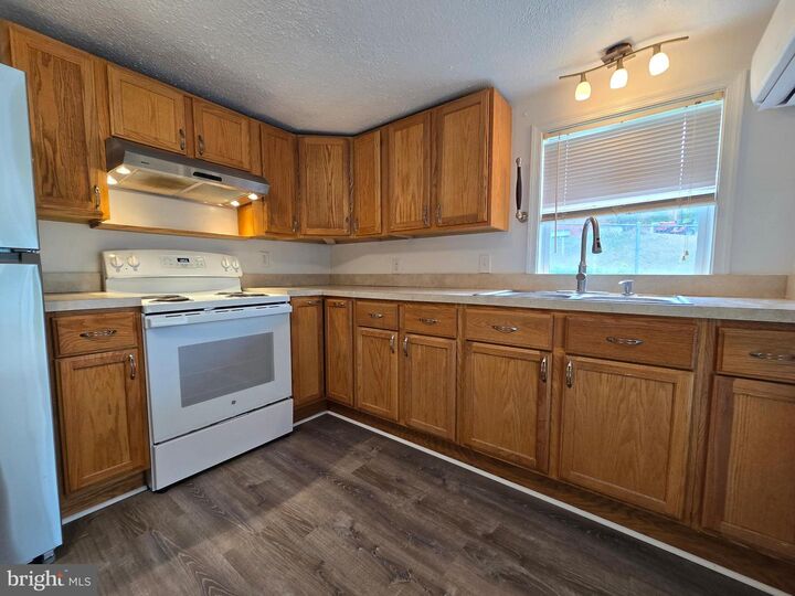 Property Photo: 240 Ewing Street WV 25411