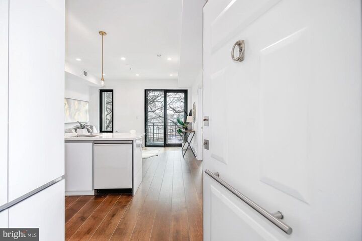 Property Photo: 1002 Rhode Island Avenue NE 3 DC 20018