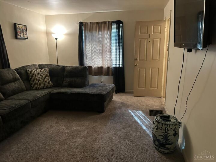 Property Photo:  7110 Eastlawn Drive  OH 45237 