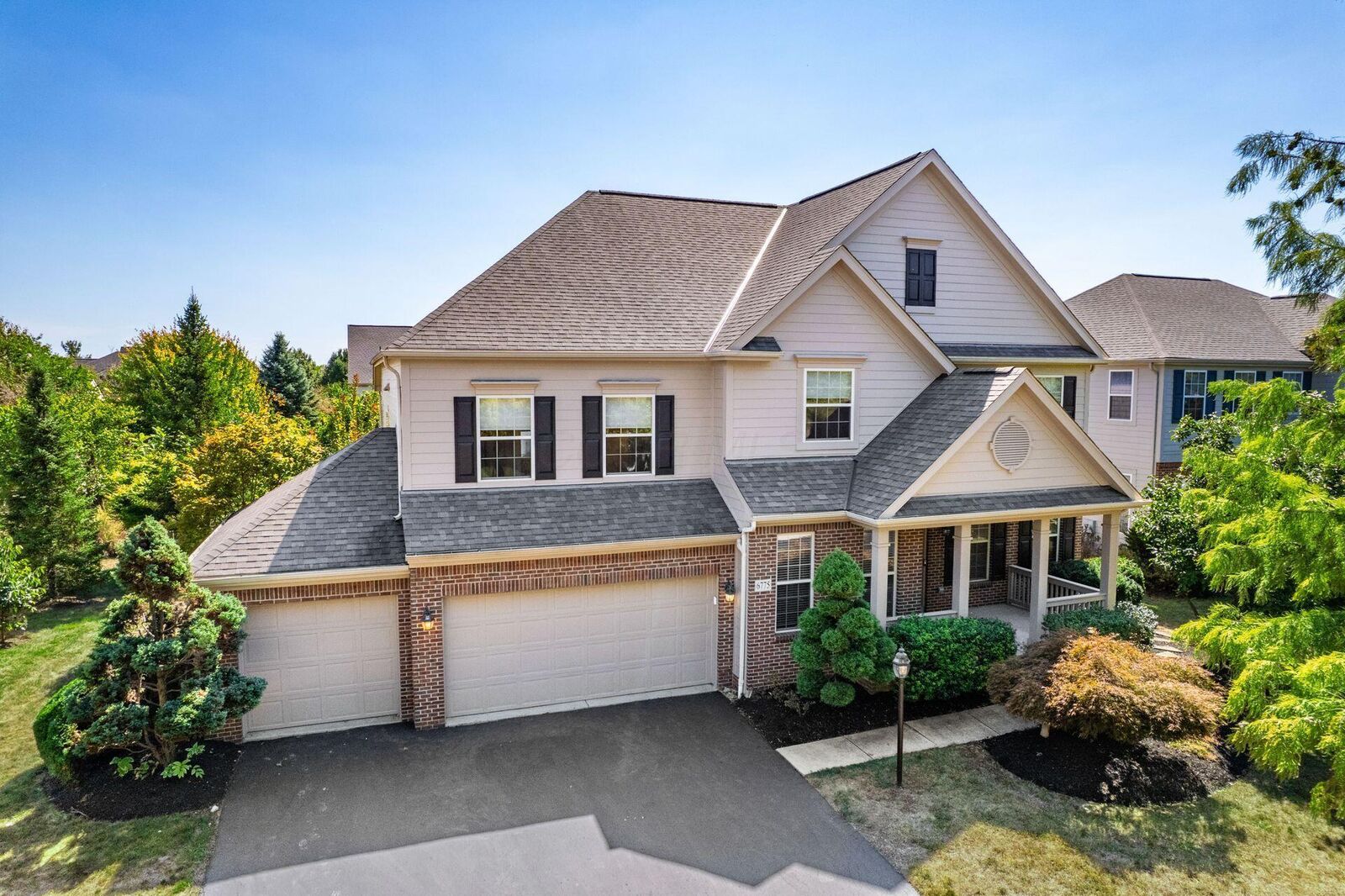 Property Photo:  6775 Royal Plume Drive  OH 43016 