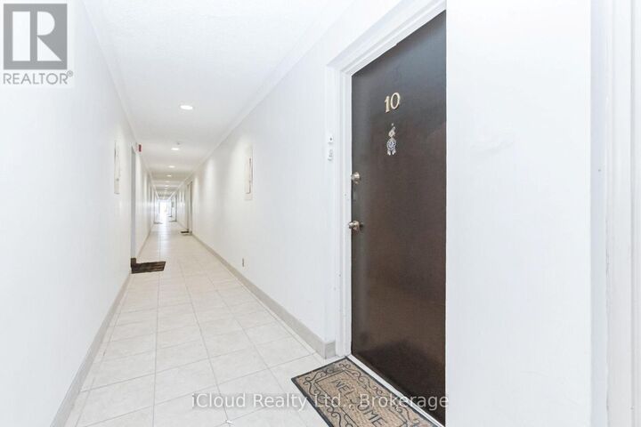 Property Photo:  40 Rabbit Lane 10  ON M9B 5S6 
