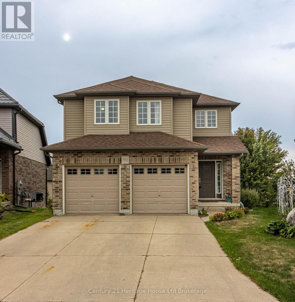 Photo de la propriété:  702 Frontenac Crescent  ON N4V 0B1 
