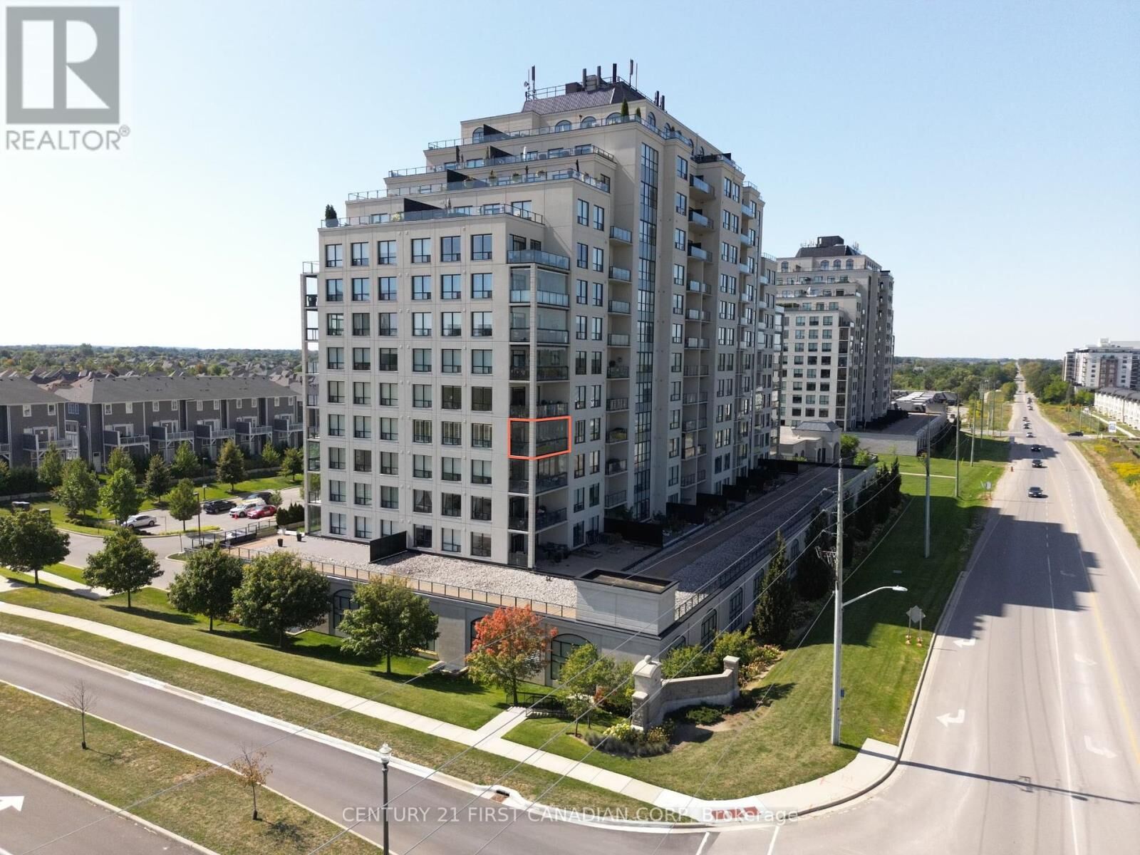 Property Photo: 240 Villagewalk Boulevard 504 ON N6G 0P6