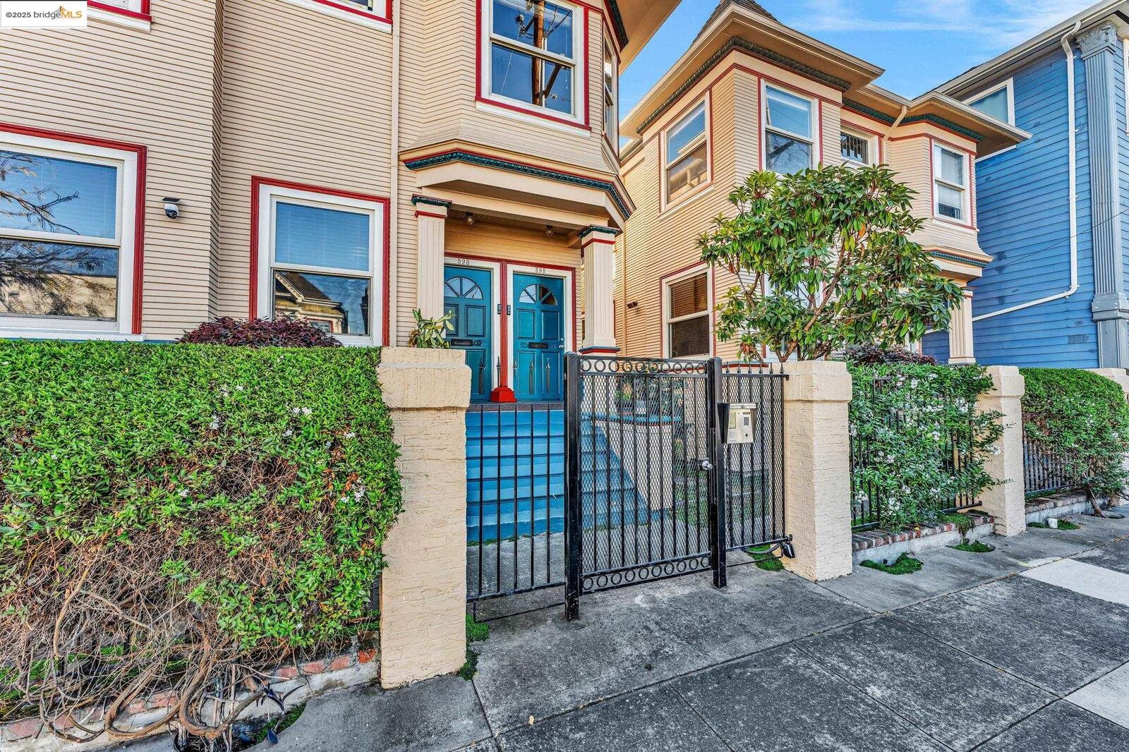 Property Photo:  595 22nd St  CA 94612 