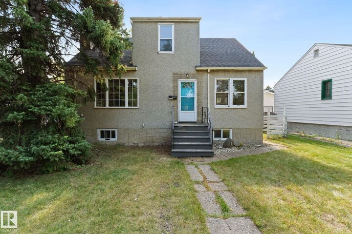 Property Photo:  11207 73 Avenue NW  AB T6G 0C7 