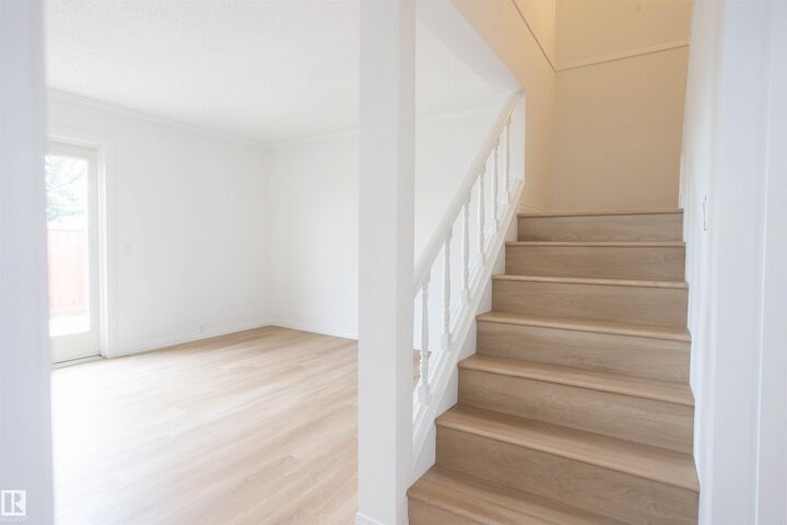 Property Photo:  1270 Lakewood Road NW  AB T6K 3P2 