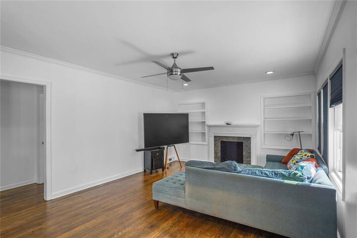 Property Photo:  1370 Centra Villa Drive SW  GA 30311 