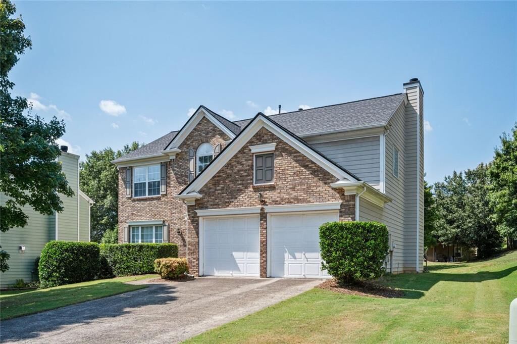 Property Photo: 671 Glenbarrett Court NE GA 30066