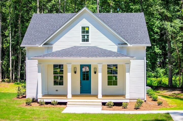 Property Photo:  485 West Avenue  GA 30108 