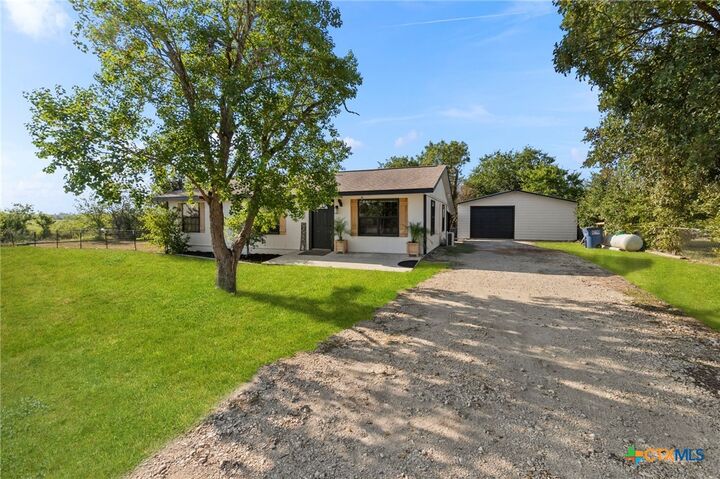 Property Photo:  7860 Fm 1101  TX 78155 