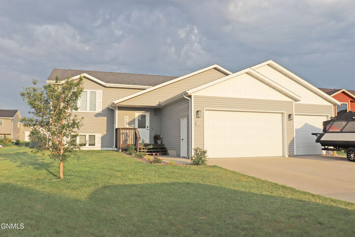 2988 Majestic Street  Bismarck ND 58504 photo