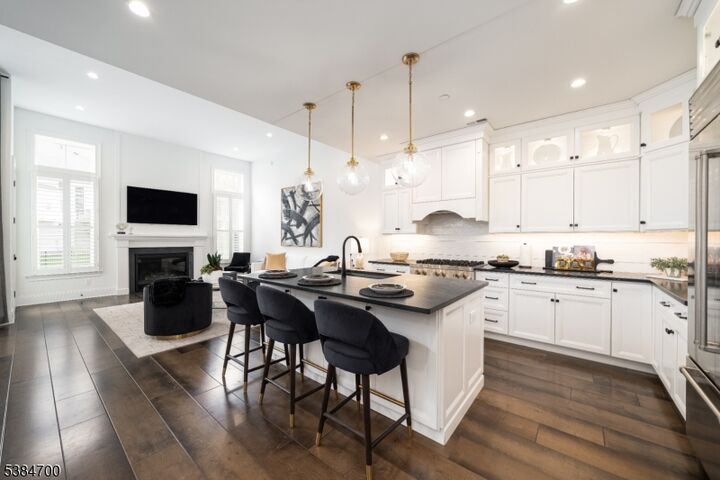 Property Photo: 3 Concord Ct NJ 07059