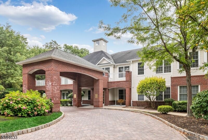 Property Photo:  100 Ridgewood Rd 114  NJ 07676 