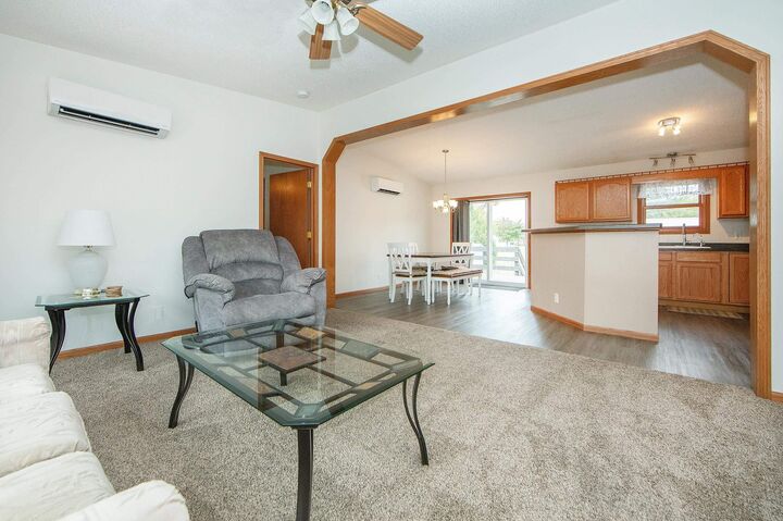 Property Photo:  526 W Weare Street  IA 50619 