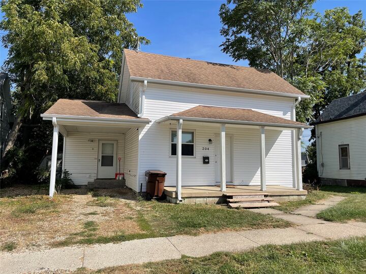 Property Photo:  204 S 5th Street  IA 50158 