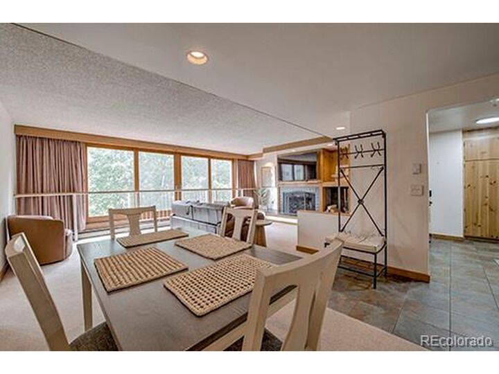 Property Photo:  