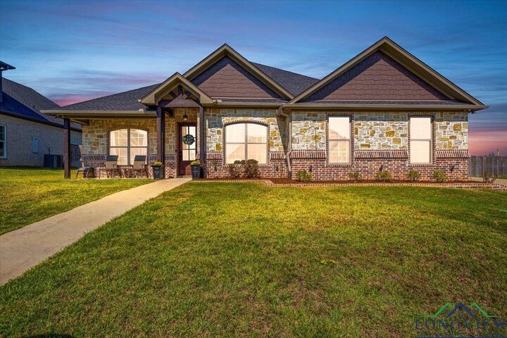 211 New Braunfels  Hallsville TX 75650 photo