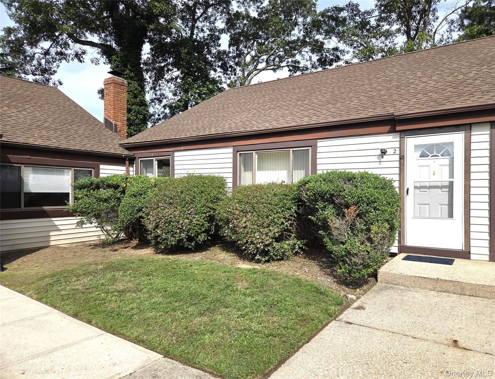Property Photo: 2 Monet Court 2 NY 11953