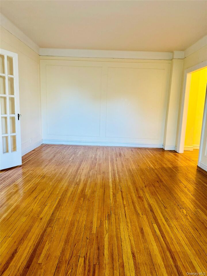 Property Photo: 472 Gramatan Avenue Bldg. 6, Ff2 NY 10552