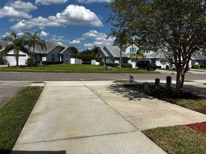Property Photo:  271 Hemingway Drive  FL 34677 