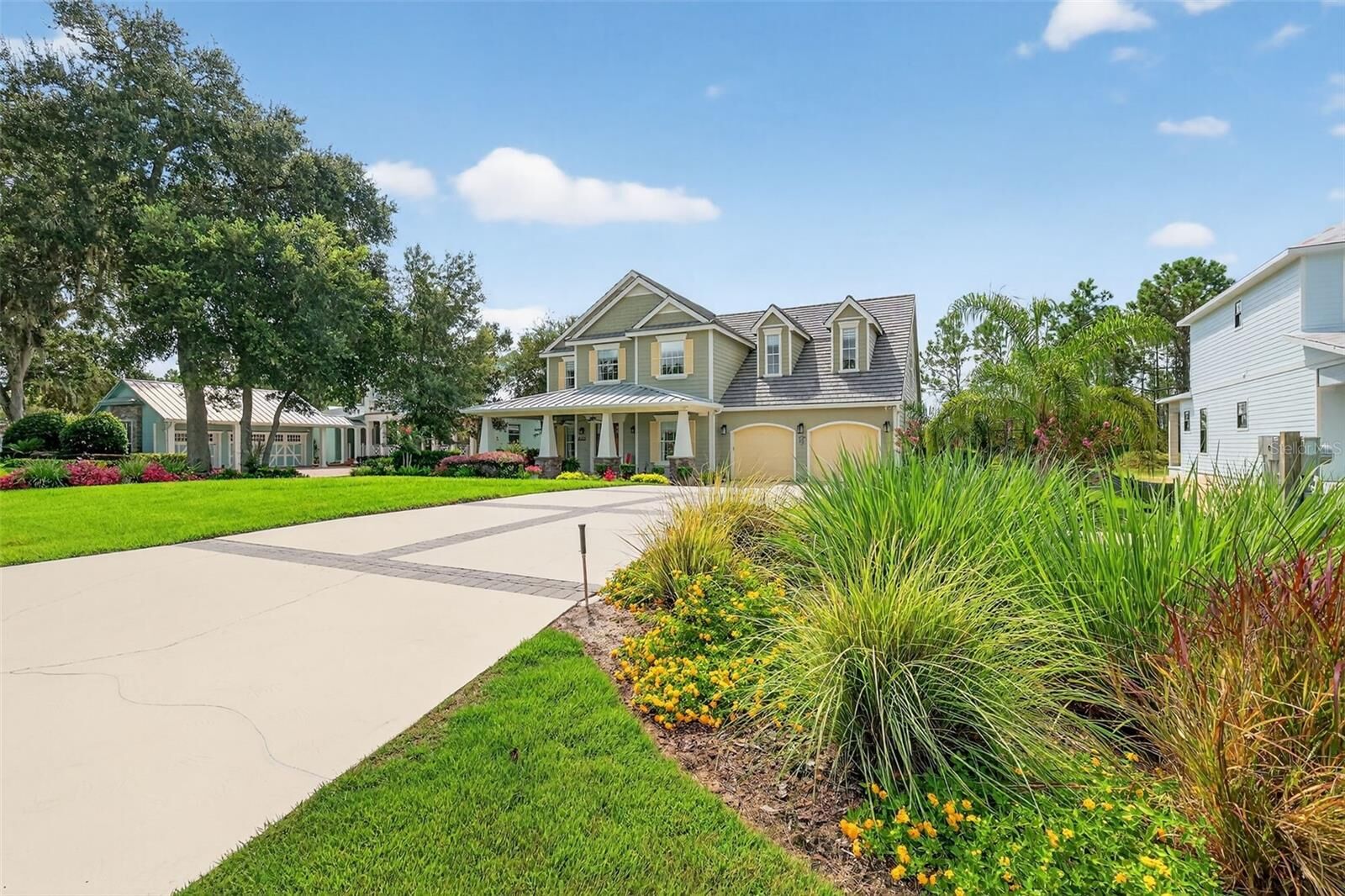 Property Photo:  404 Long And Winding Road  FL 34737 