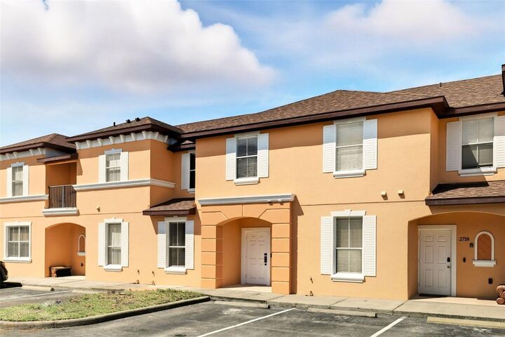 Property Photo:  2716 Impala Lane  FL 34746 