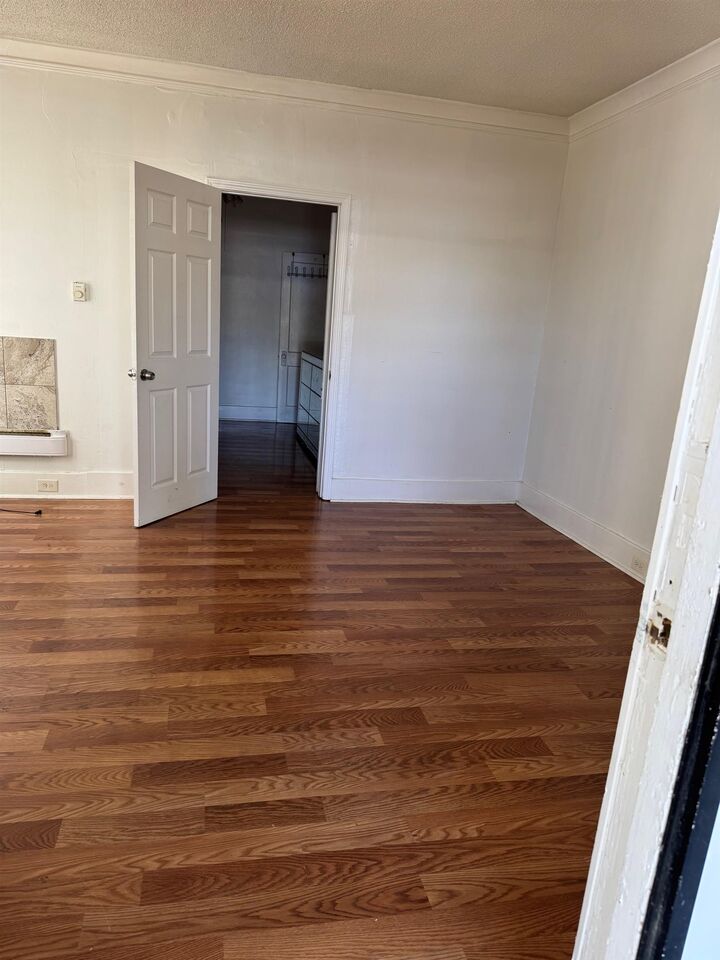 Property Photo: 3547 Spottswood Ave TN 38111