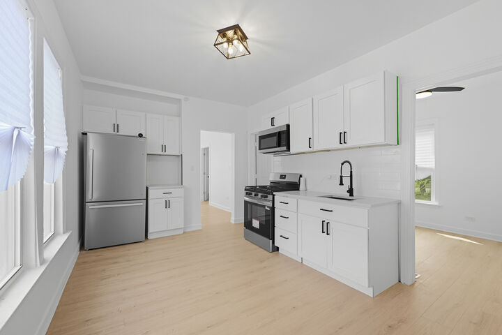 Property Photo:  218 W 115th Street  IL 60628 