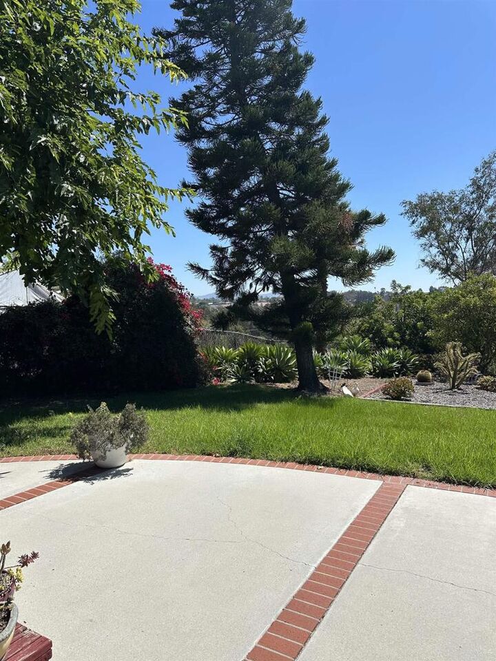 Property Photo:  1292 Sunset Drive  CA 92081 