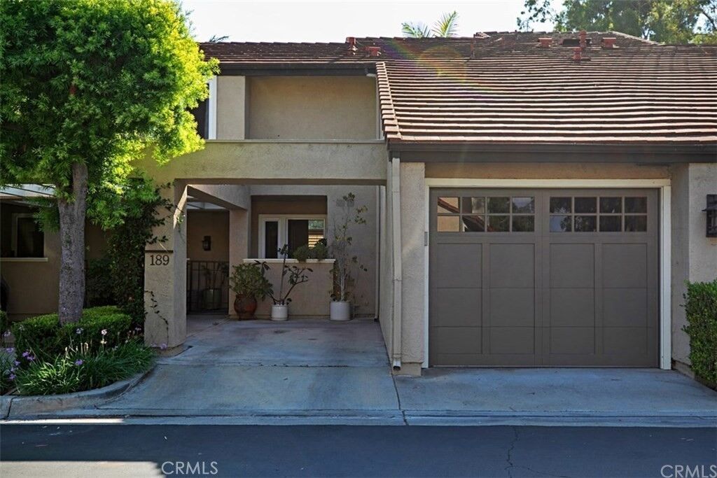 Property Photo:  189 Stanford Court 13  CA 92612 