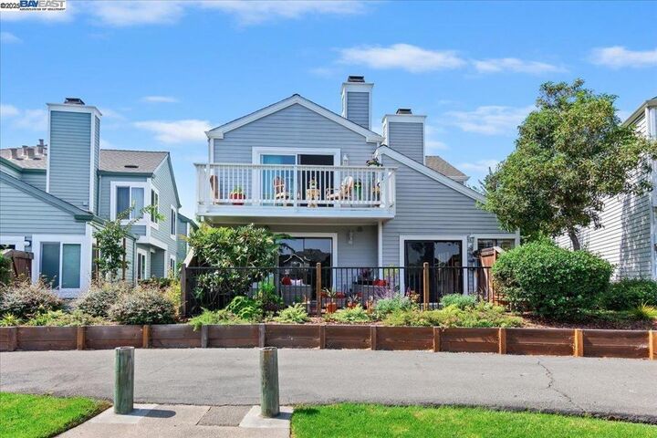 Property Photo:  137 Parfait Ln  CA 94502