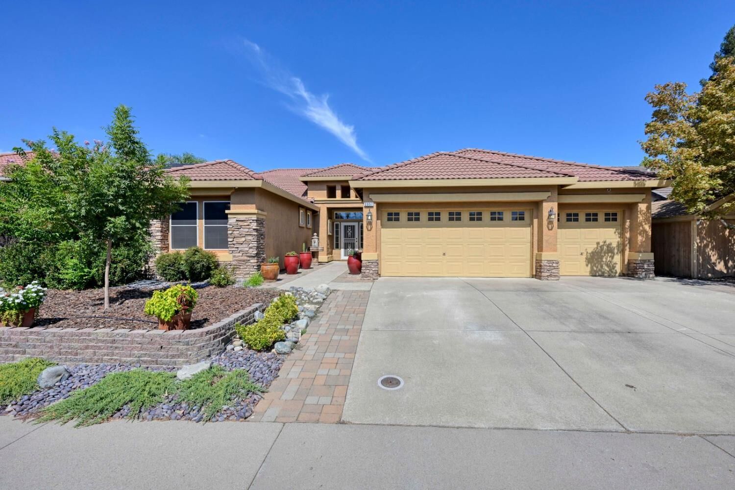 Property Photo:  2057 Shropshire  CA 95747 