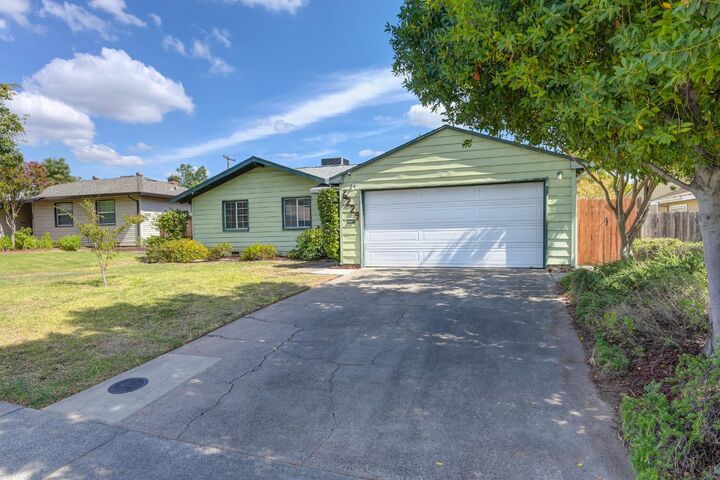 Property Photo: 6229 Wildomar Way CA 95608