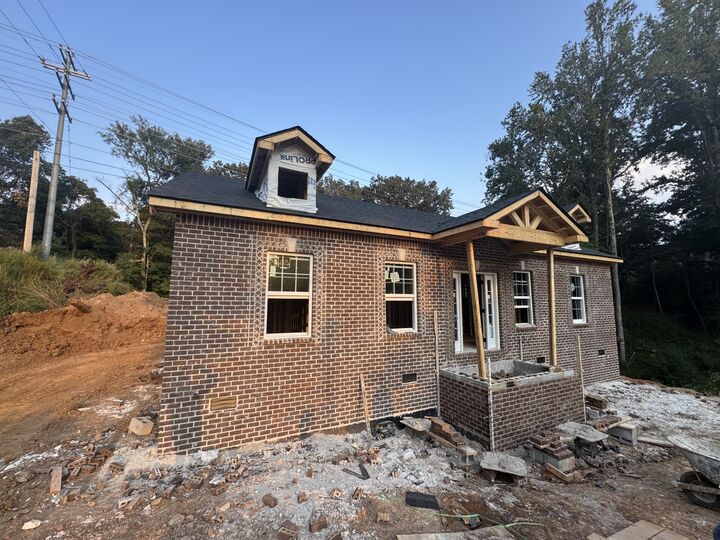 Property Photo:  613 Hill Road  TN 37043 