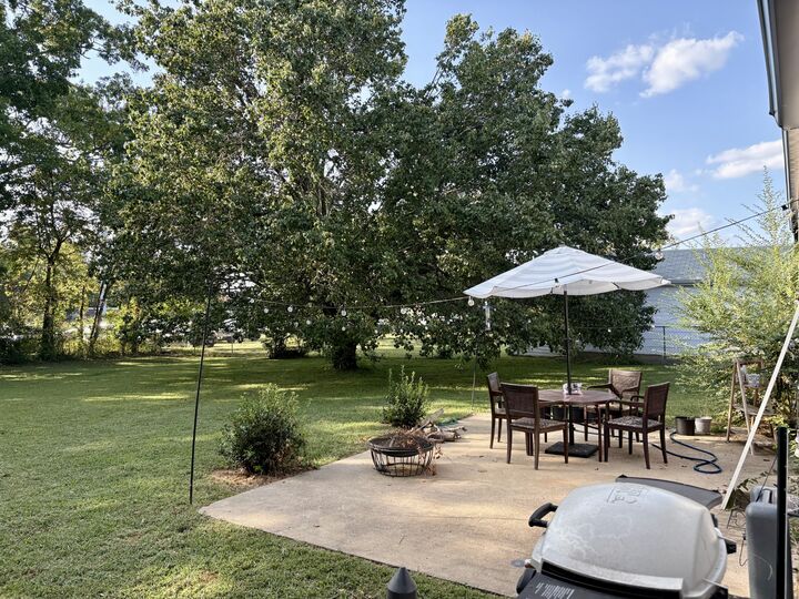 Property Photo: 204 S Hillcrest Dr TN 37160