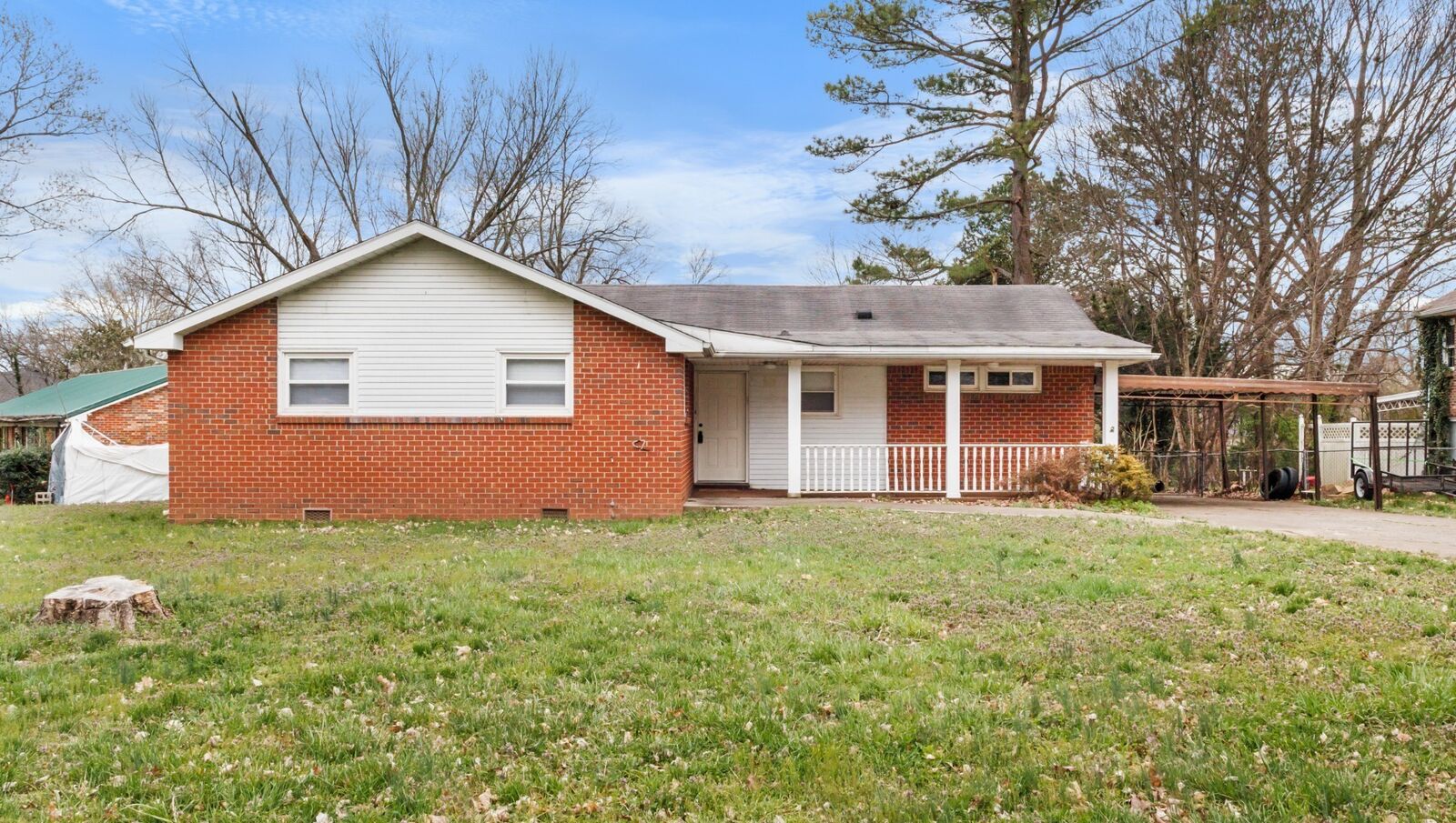 Property Photo:  310 Sheriff Dr  TN 37042 
