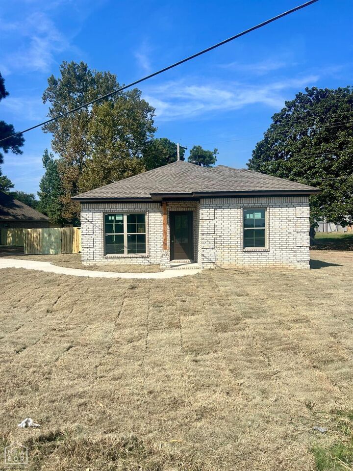 Property Photo:  972 3rd  AR 72438 