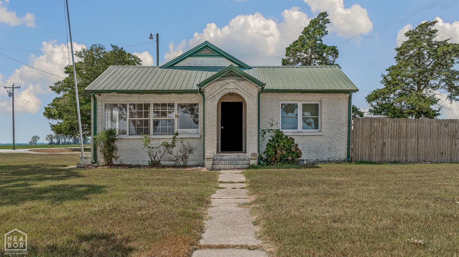 Property Photo: 950 County Road 514 AR 72447