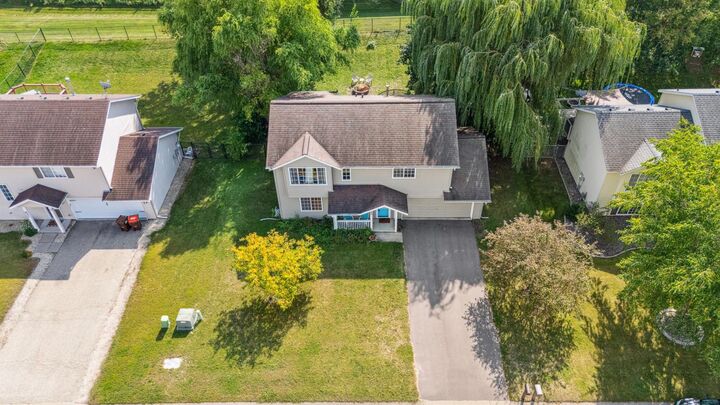 Property Photo:  833 River Terrace  WI 54021 