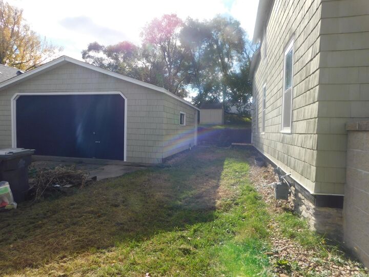 Property Photo:  108 Sims Avenue  MN 55117