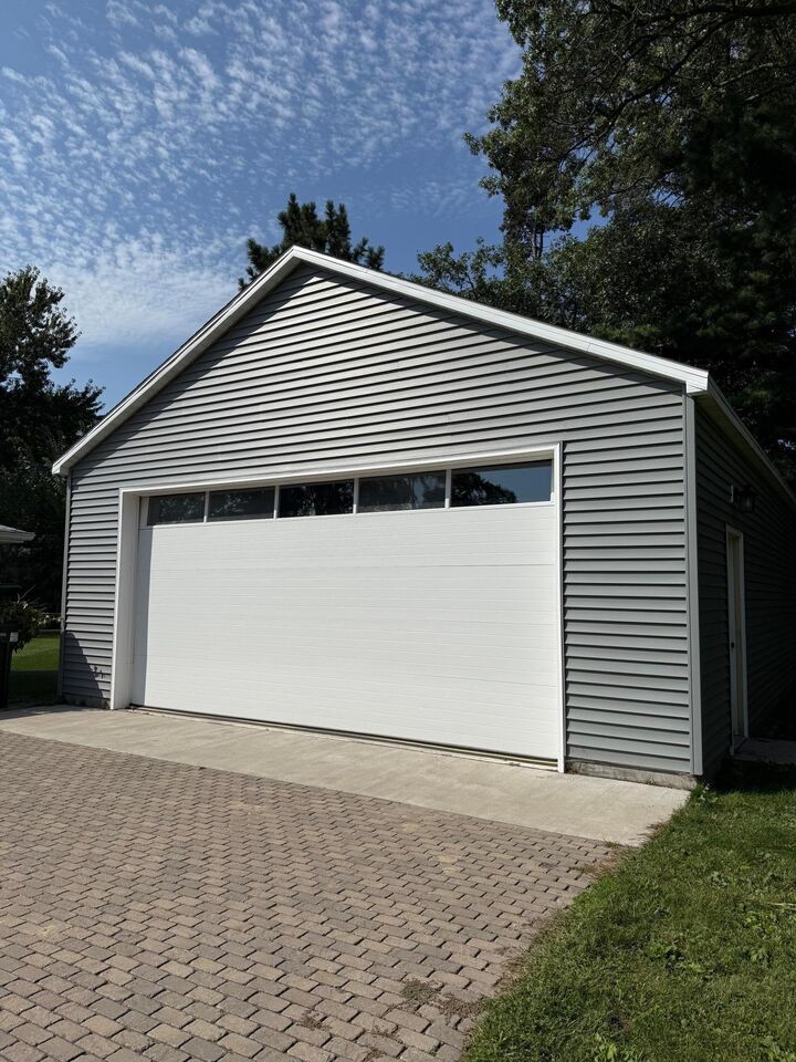 Property Photo:  6404 James Avenue S  MN 55423 