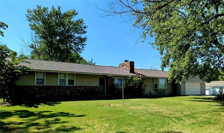 Property Photo:  3818 E Heritage Parkway  AR 72730 