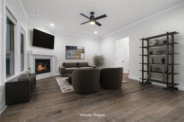 Property Photo:  1568 N Dawes  AR 72704 