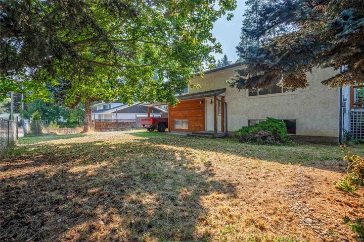 Photo de la propriété:  724 Arbutus Road  BC V0E 2G0 
