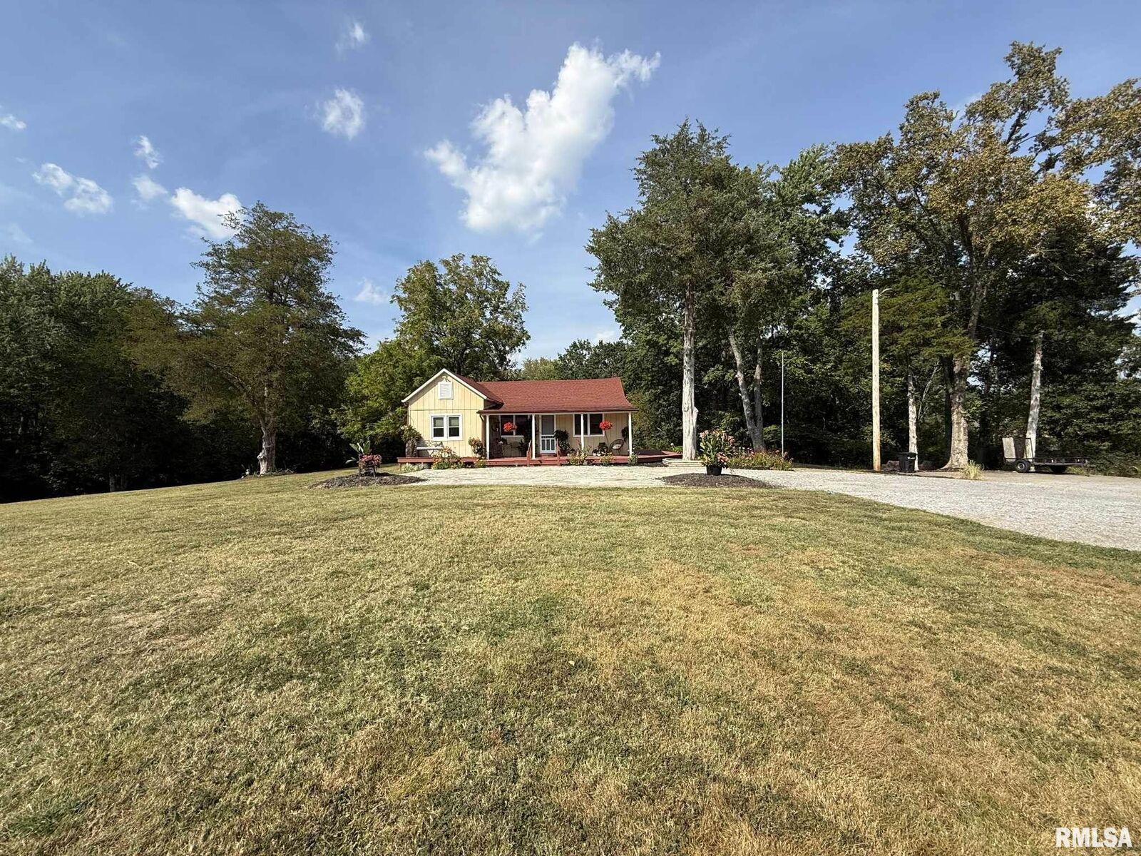 Property Photo: 6584 Grand Avenue IL 62918