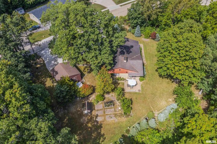 Property Photo: 9310 N Frye Road IL 61615