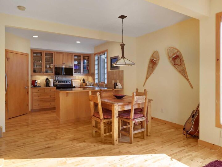 Property Photo:  729 4th Street 2  AB T1W 2G8 